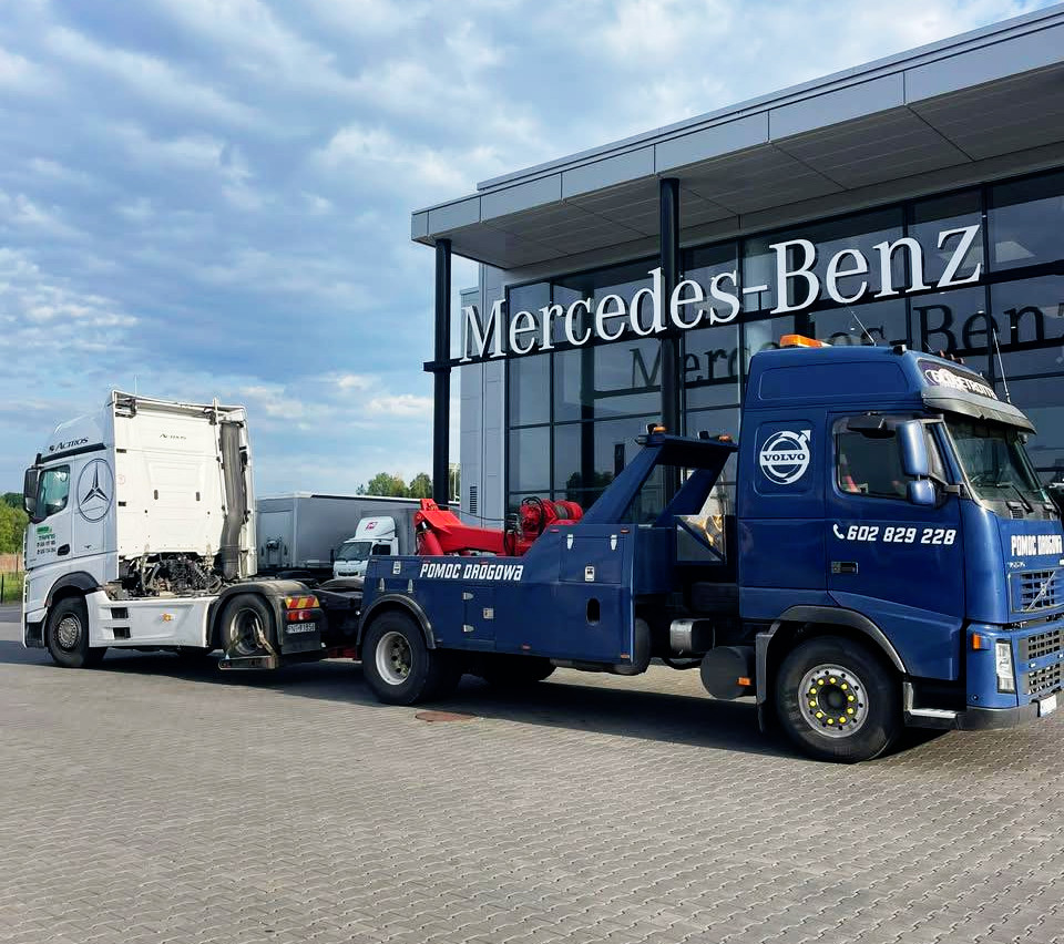 CIĘŻKI HOLOWNIK TIR WYSZOGRÓD